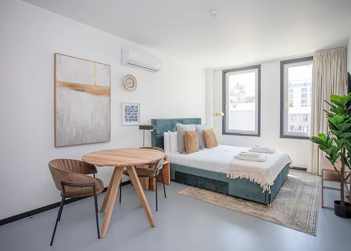 Liiiving In Porto - City Design Studios