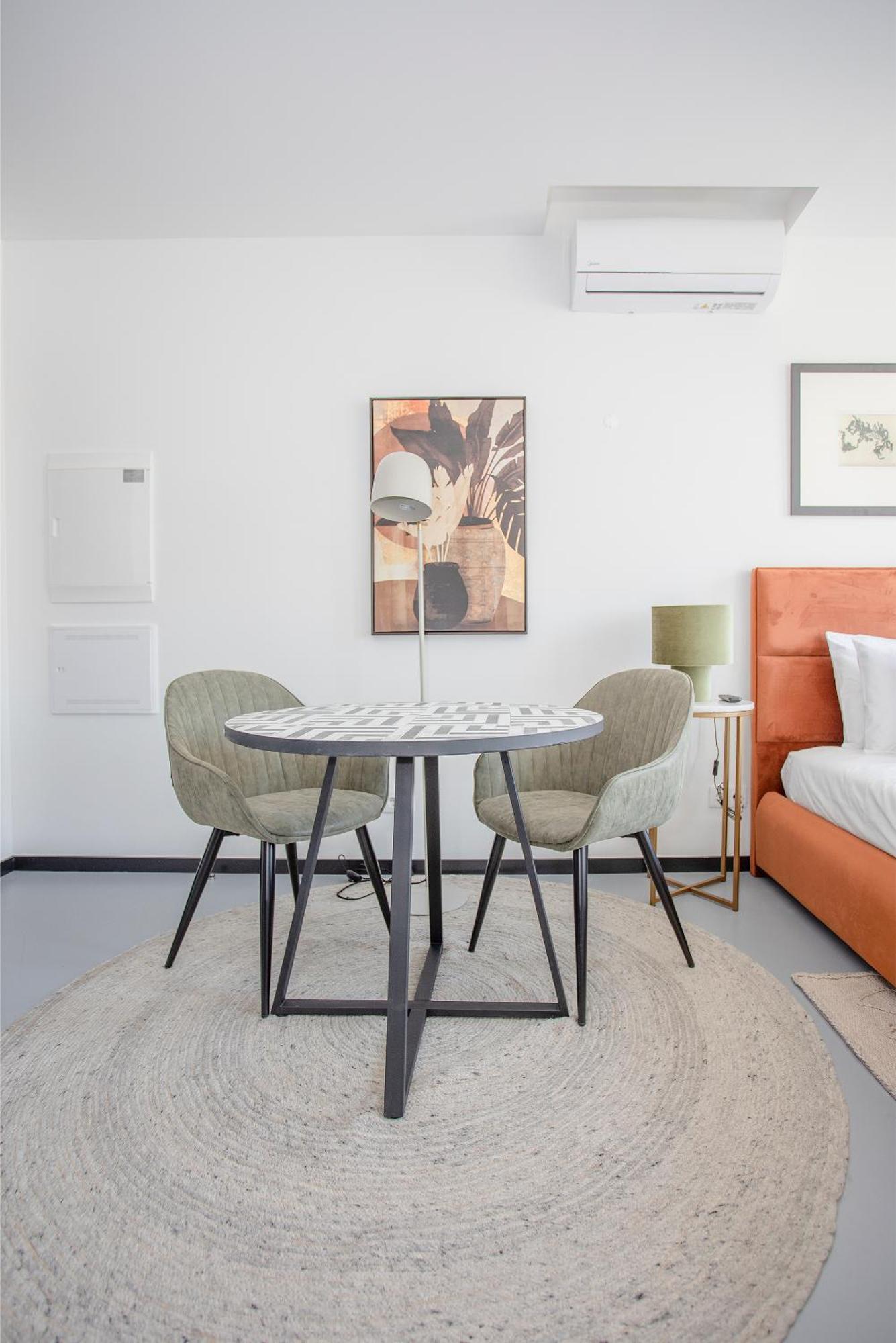 Liiiving In - Design Oporto