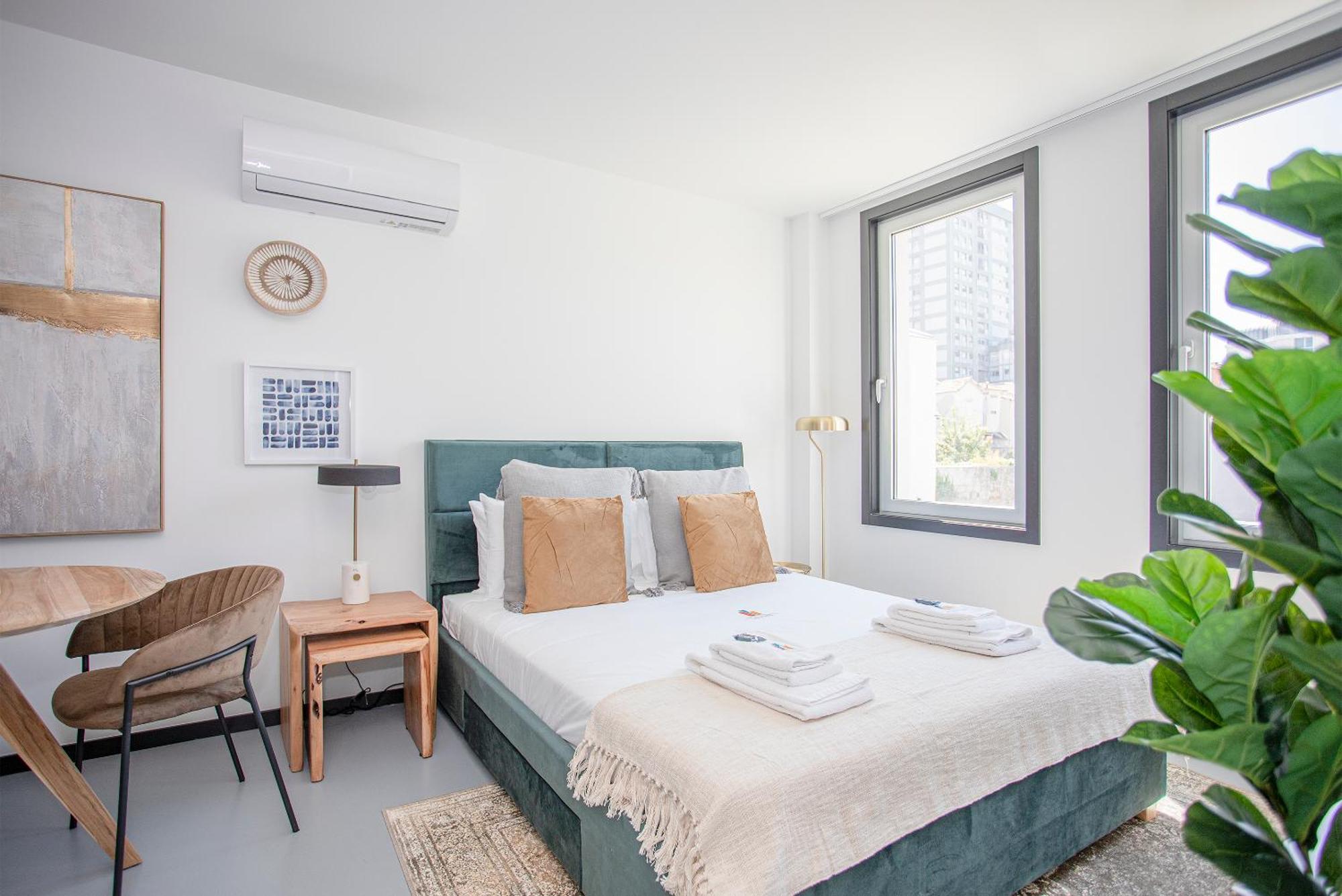 Liiiving In - Design Apartment Porto